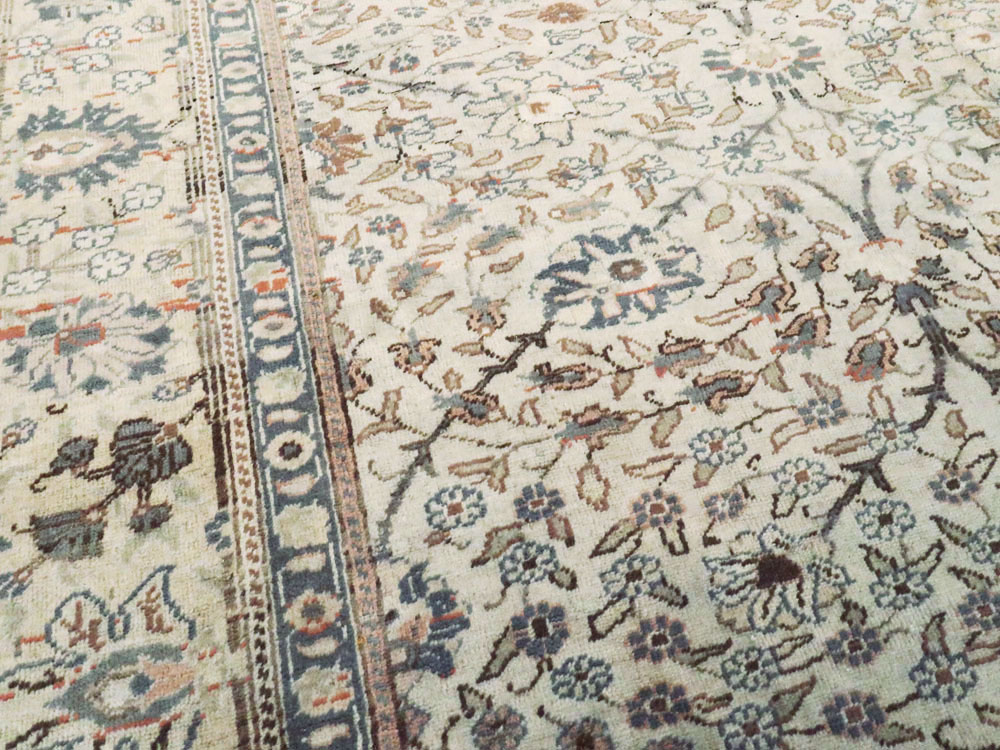 Vintage Turkish Sivas Accent Carpet, No.17439 - Galerie Shabab