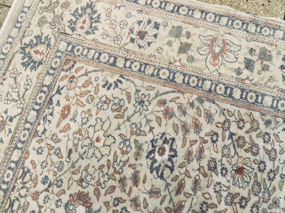 Vintage Turkish Sivas Accent Carpet, No.17439 - Galerie Shabab