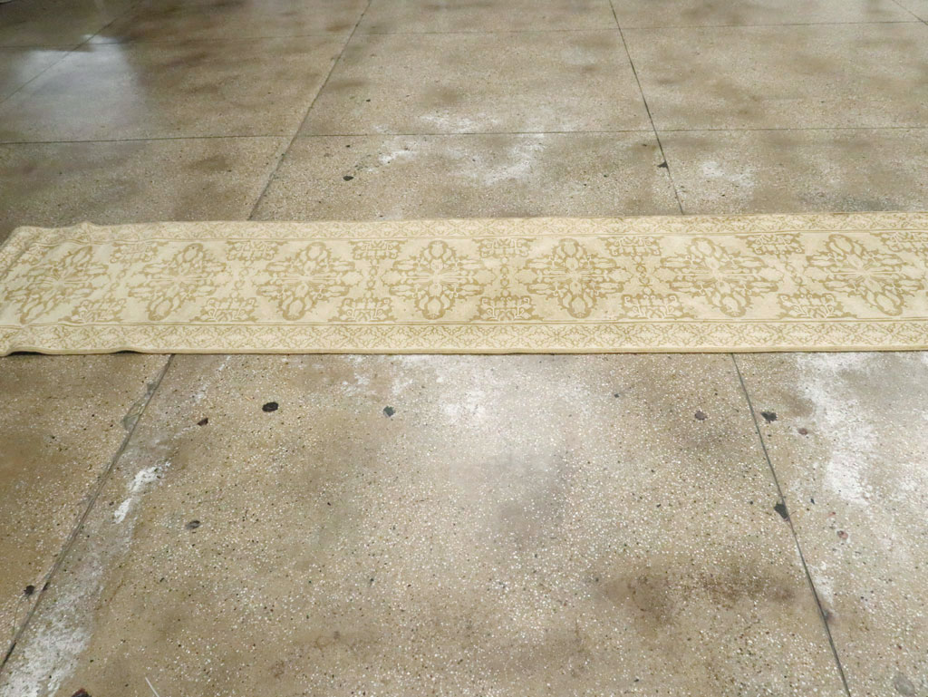 Vintage Indian Lahore Runner, No.17465 - Galerie Shabab