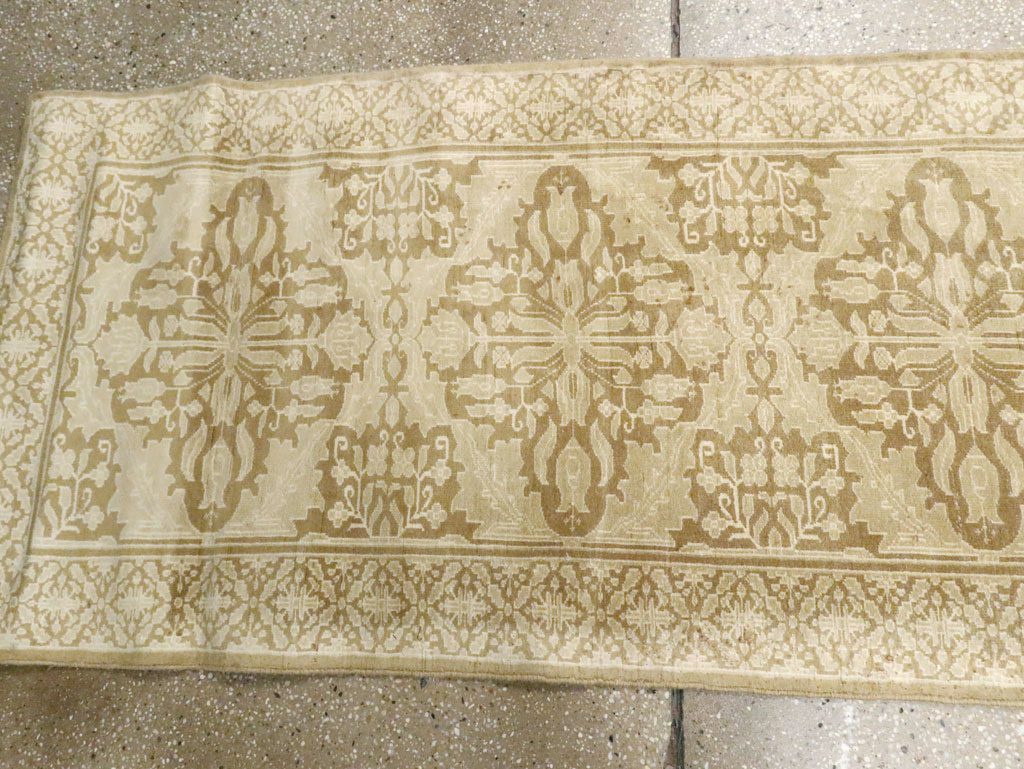 Vintage Indian Lahore Runner, No.17465 - Galerie Shabab