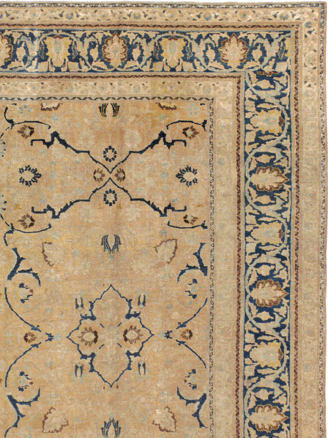 Antique Persian Tabriz Carpet, No.17479 - Galerie Shabab