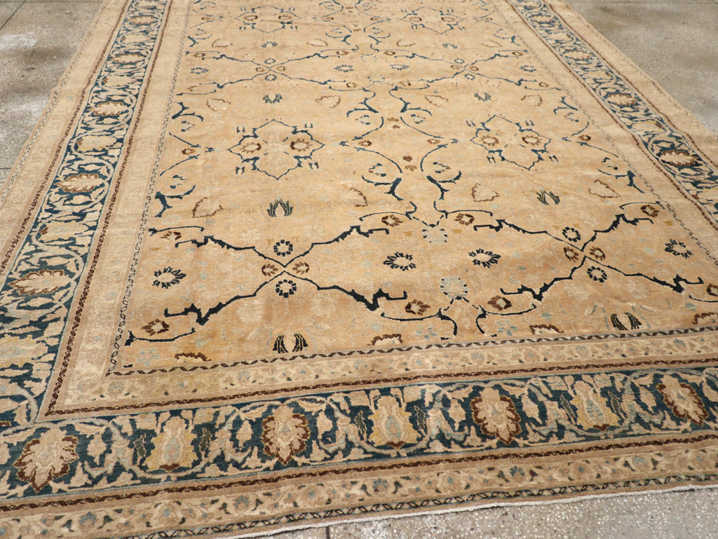 Antique Persian Tabriz Carpet, No.17479 - Galerie Shabab