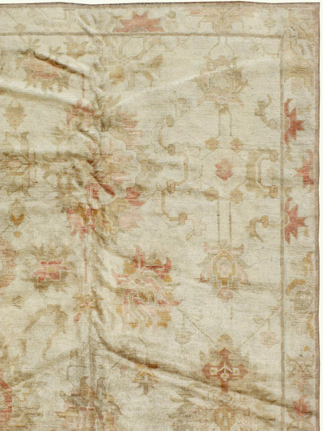 Antique Turkish Oushak Carpet, No.17490 - Galerie Shabab