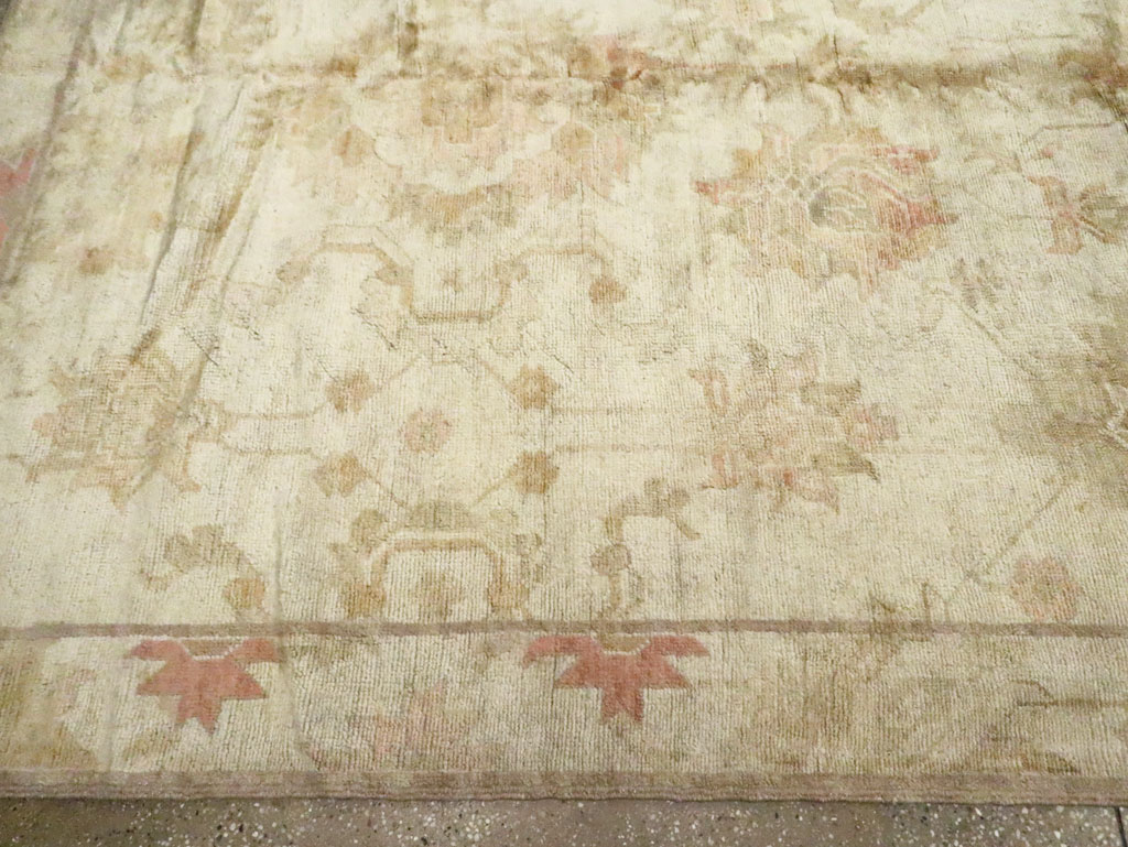 Antique Turkish Oushak Carpet, No.17490 - Galerie Shabab
