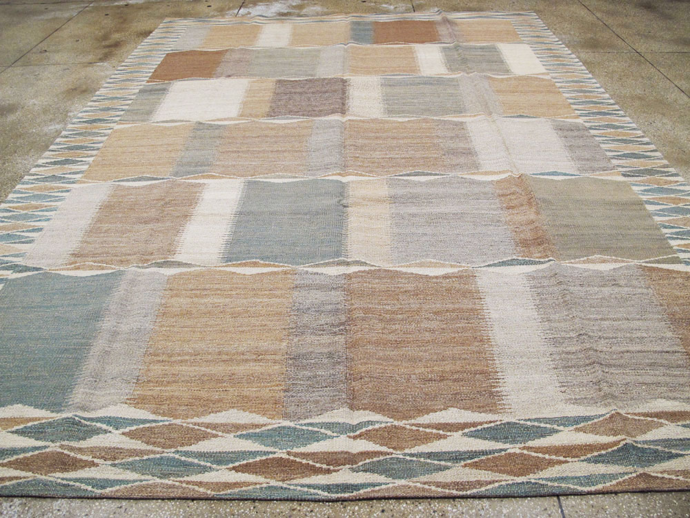 Modernist Persian Kilim, No.17504 - Galerie Shabab