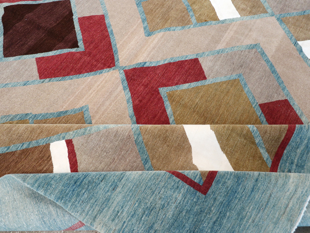 Modernist Persian Tabriz Carpet, No.17507 - Galerie Shabab