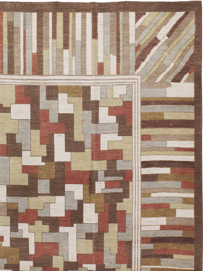 Modernist Persian Tabriz  Carpet, No.17508 - Galerie Shabab