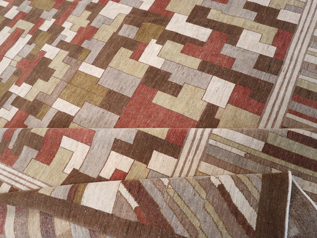 Modernist Persian Tabriz  Carpet, No.17508 - Galerie Shabab