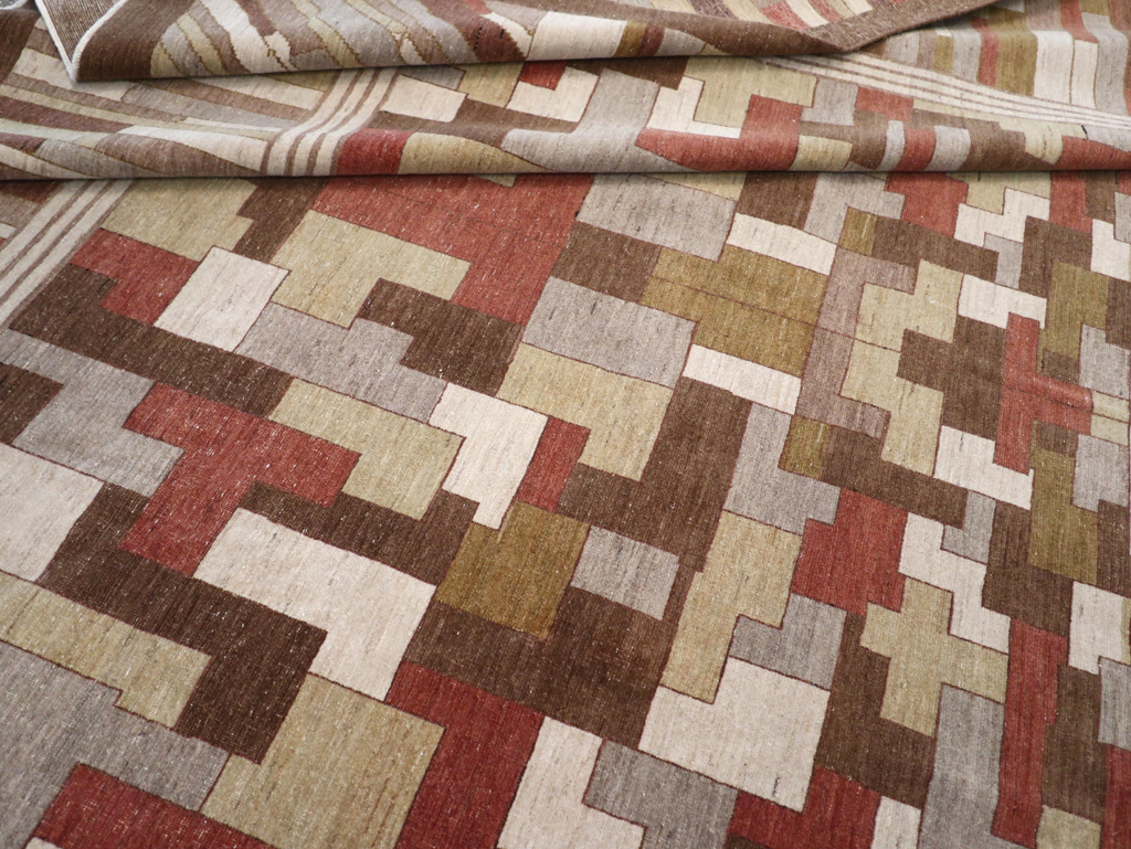 Modernist Persian Tabriz  Carpet, No.17508 - Galerie Shabab