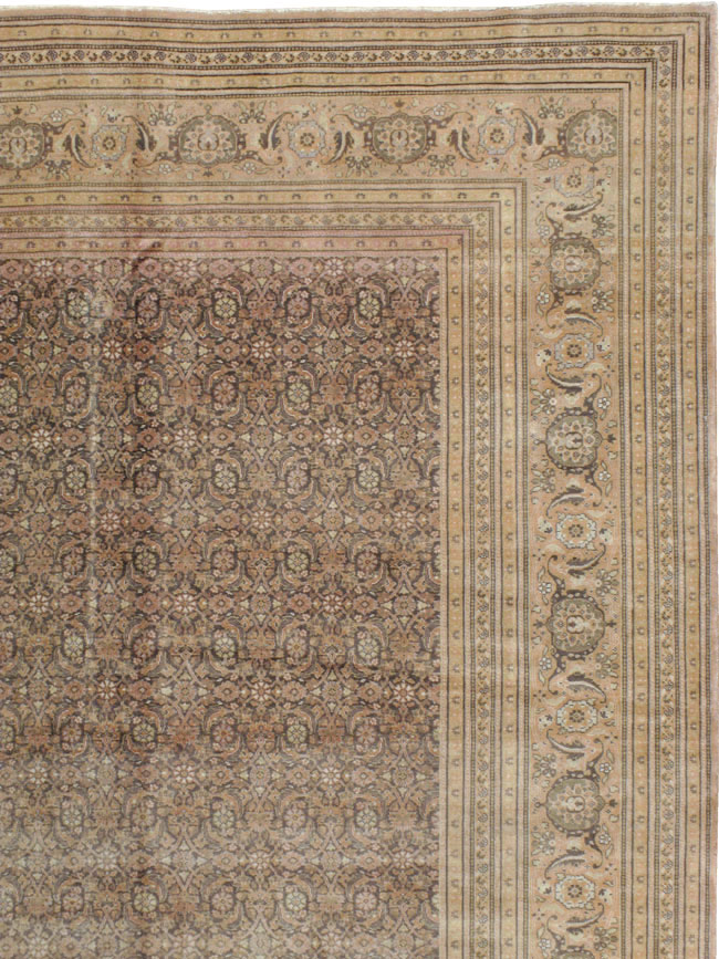 Antique Persian Tabriz Carpet, No.17524 - Galerie Shabab