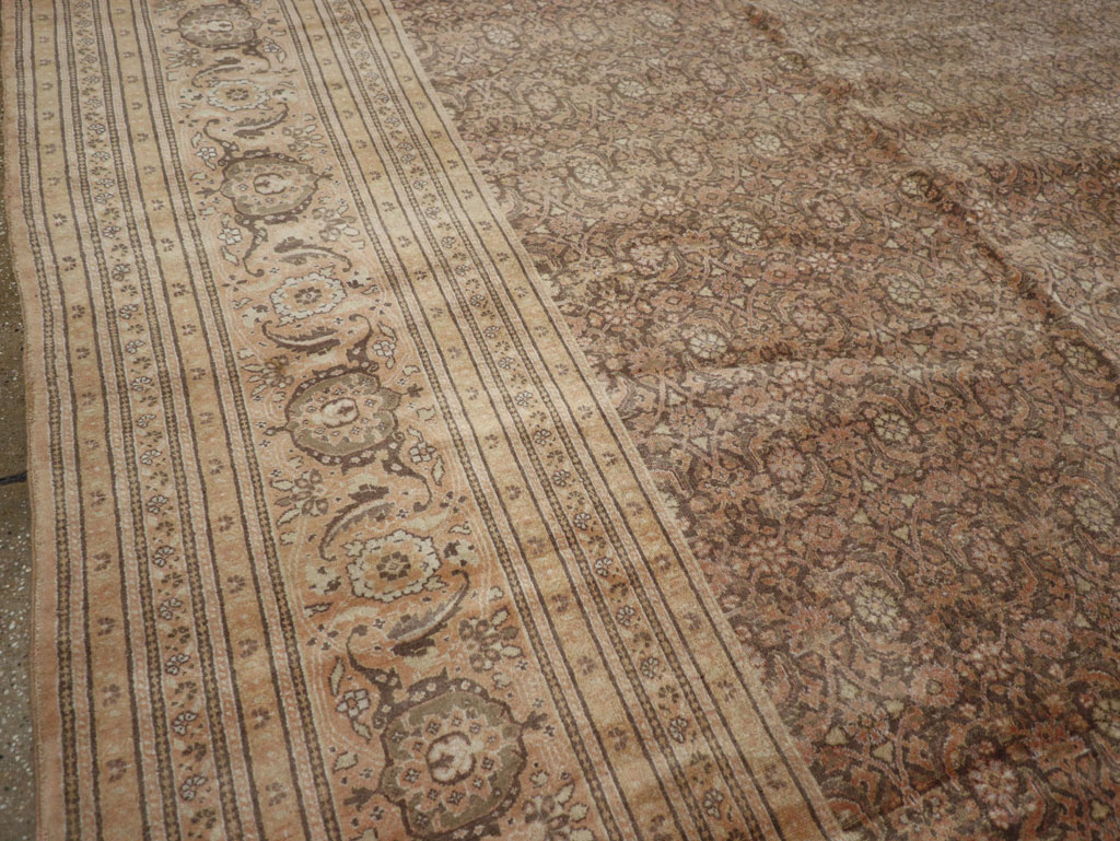 Antique Persian Tabriz Carpet, No.17524 - Galerie Shabab