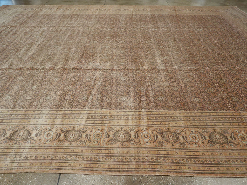 Antique Persian Tabriz Carpet, No.17524 - Galerie Shabab