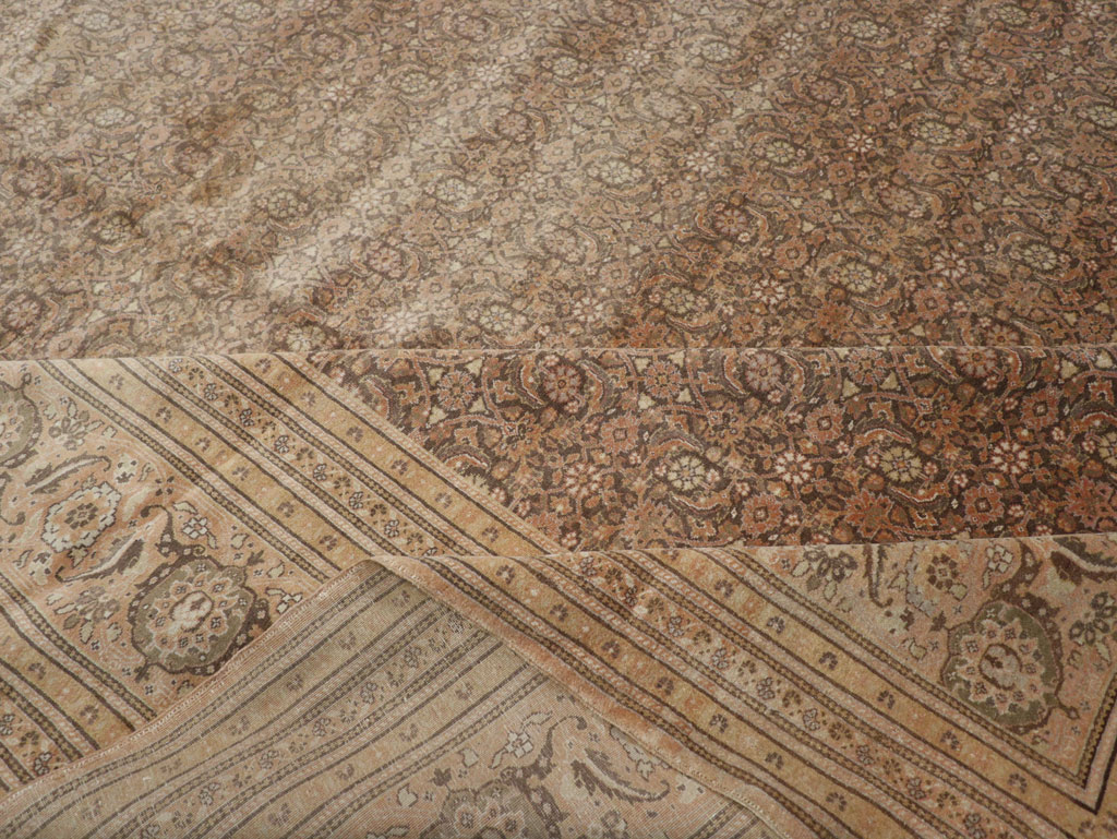 Antique Persian Tabriz Carpet, No.17524 - Galerie Shabab