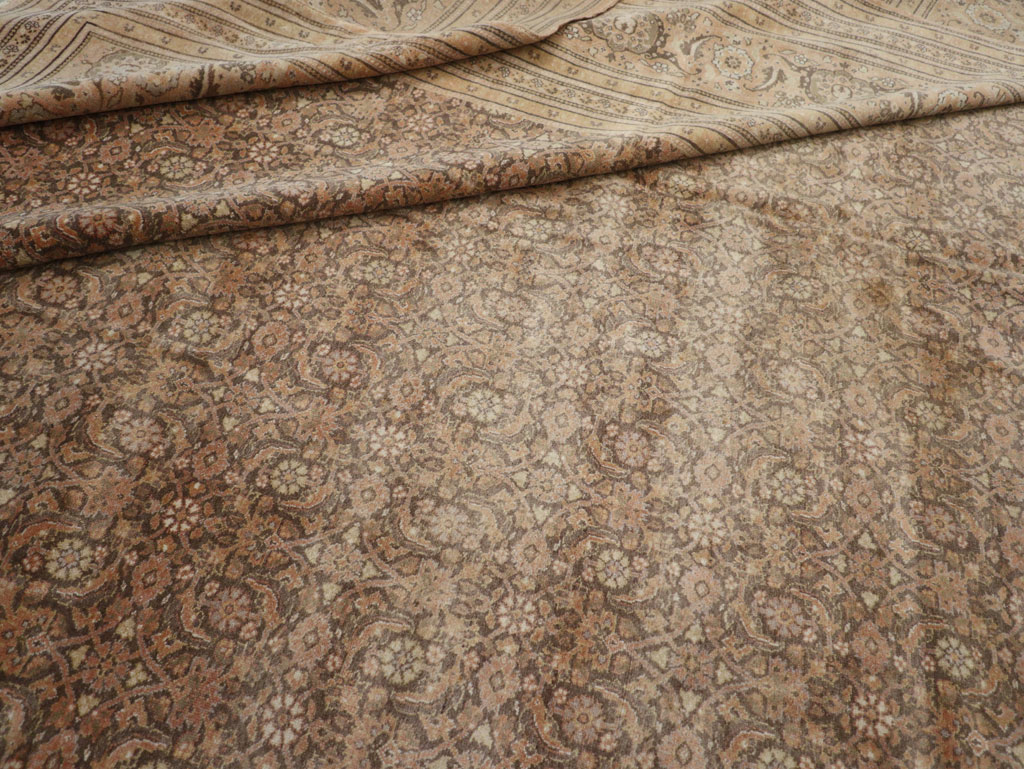 Antique Persian Tabriz Carpet, No.17524 - Galerie Shabab