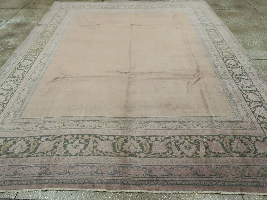 Antique Indian Agra Carpet, No.17547 - Galerie Shabab