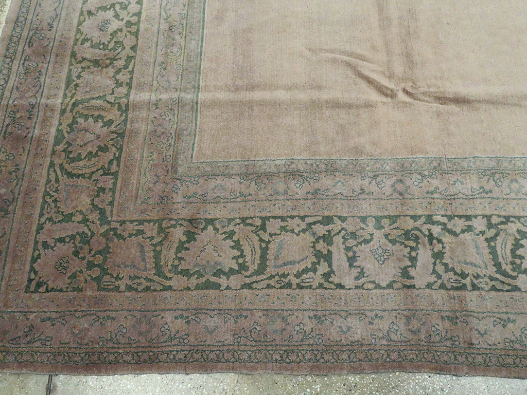 Antique Indian Agra Carpet, No.17547 - Galerie Shabab