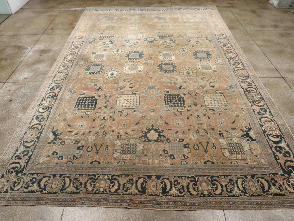 Antique Persian Tabriz Hagi Jalili Carpet, No.17551 - Galerie Shabab