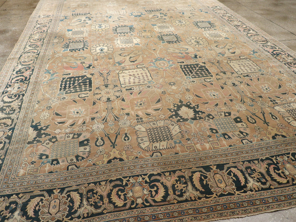 Antique Persian Tabriz Hagi Jalili Carpet, No.17551 - Galerie Shabab