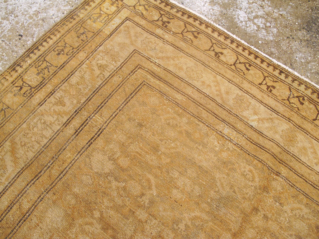 Vintage Persian Malayer Square Rug, No.17573 - Galerie Shabab