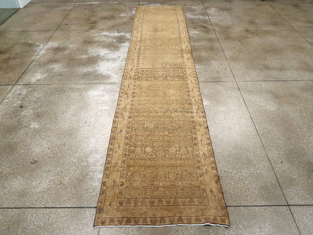 Vintage Persian Malayer Runner, No.17588 - Galerie Shabab