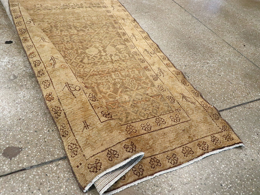 Vintage Persian Malayer Runner, No.17588 - Galerie Shabab