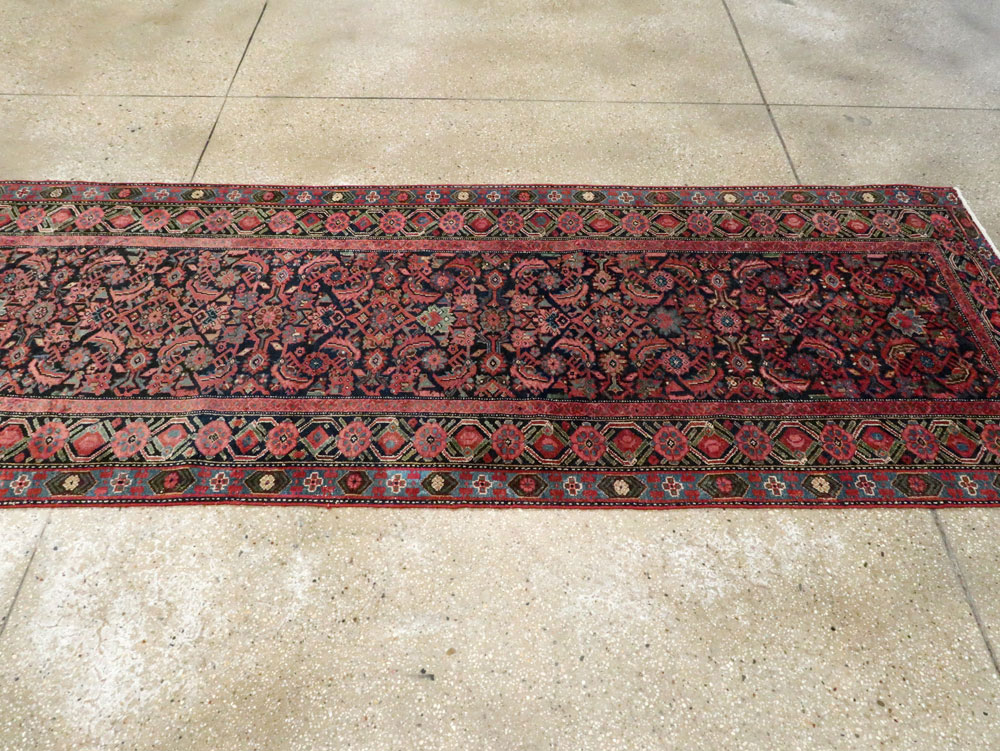Vintage Persian Malayer Runner, No.17627 - Galerie Shabab