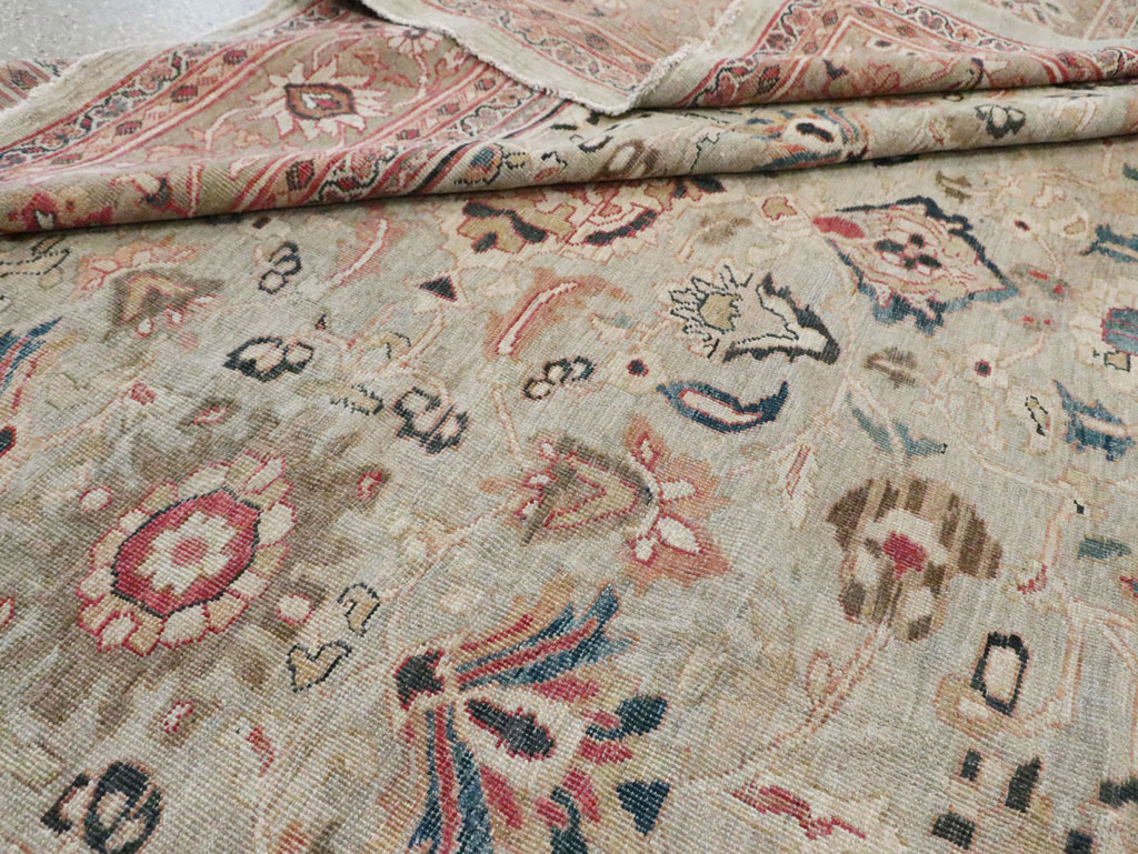 Antique Persian Mahal Carpet, No.17631 - Galerie Shabab