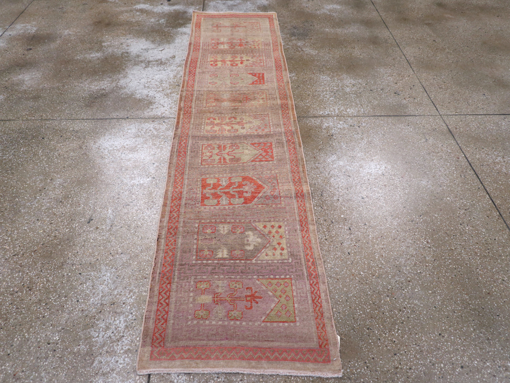 Vintage East Turkestan Khotan Saph Runner, No.17646 - Galerie Shabab