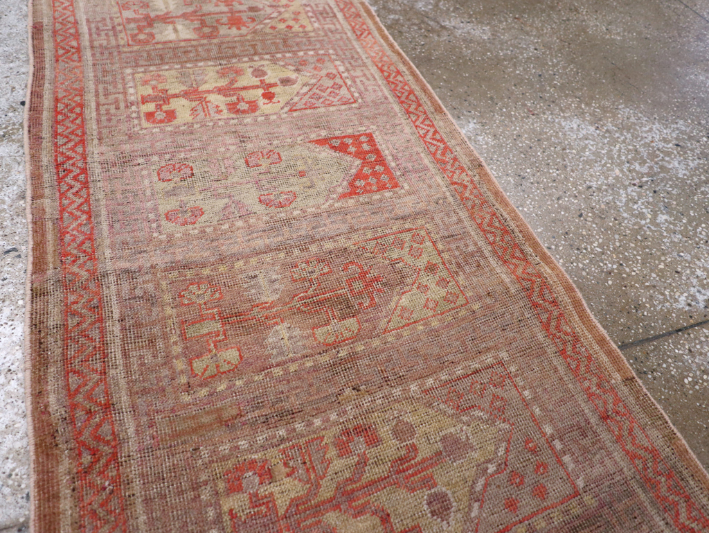 Vintage East Turkestan Khotan Saph Runner, No.17646 - Galerie Shabab