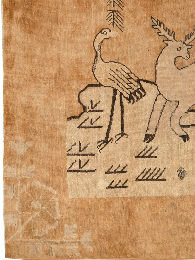 Vintage East Turkestan Khotan Pictorial Rug, No.17658 - Galerie Shabab