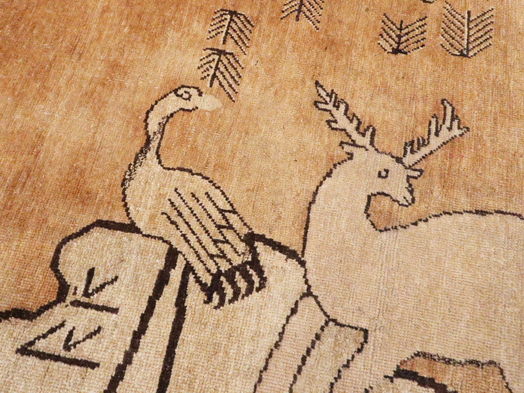 Vintage East Turkestan Khotan Pictorial Rug, No.17658 - Galerie Shabab