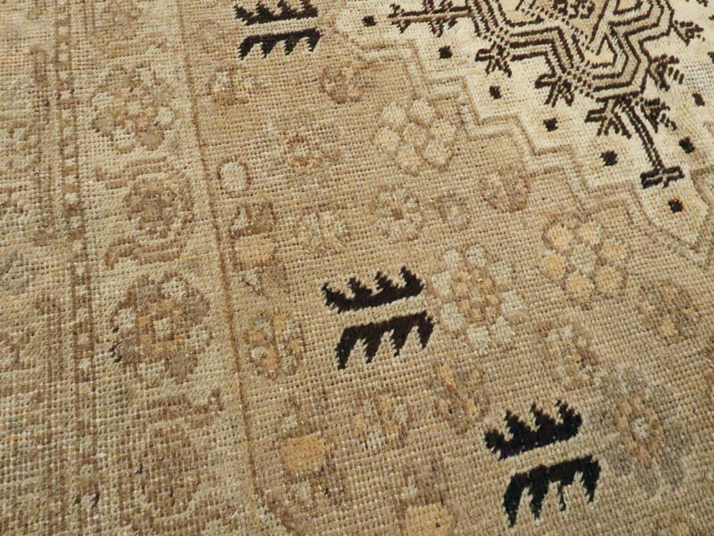 Vintage East Turkestan Khotan Rug, No.17659 - Galerie Shabab