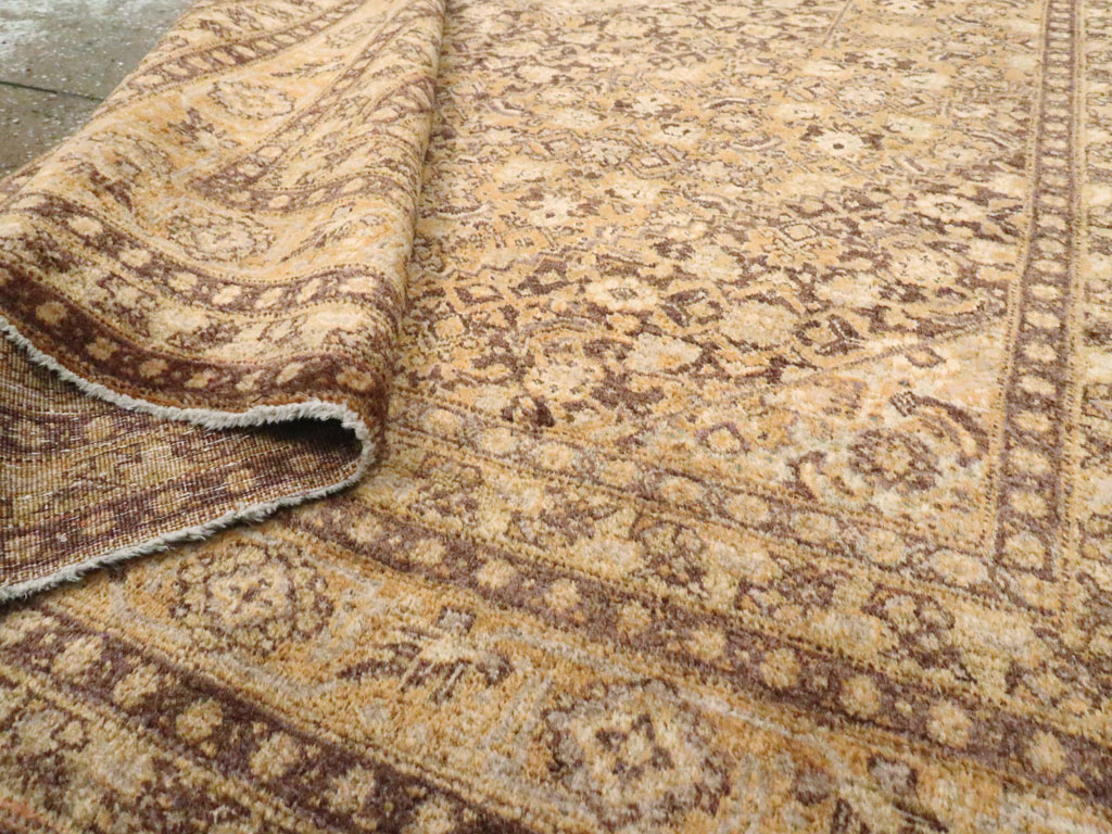 Antique Persian Tabriz Rug, No.17664 - Galerie Shabab