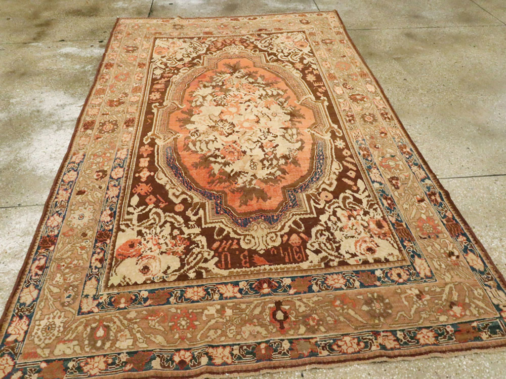 Antique Caucasian Karabagh Rug, No.17669 - Galerie Shabab