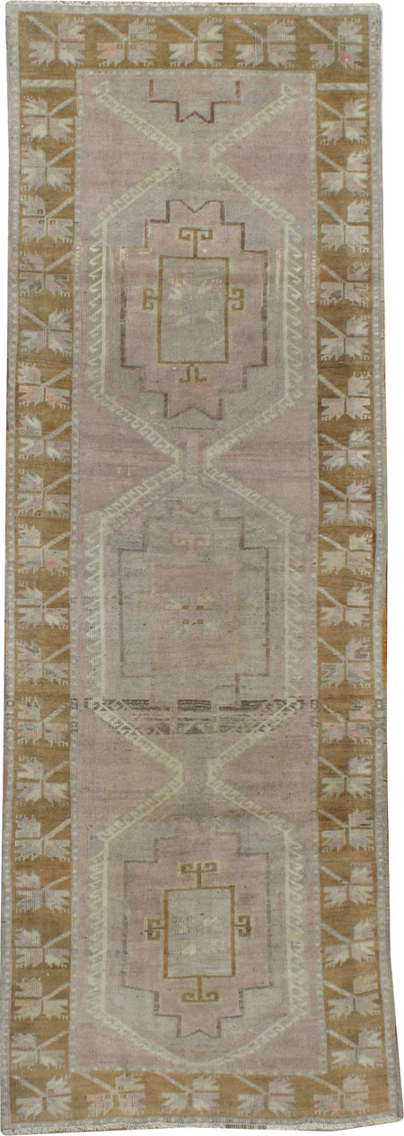Vintage Oushak Runner, No.17680 - Galerie Shabab