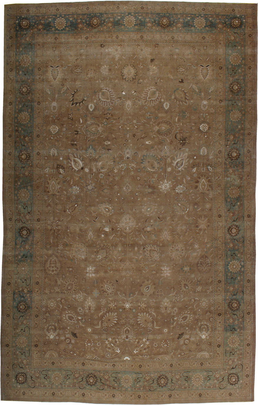 A Tabriz Carpet, No.17695 - Galerie Shabab