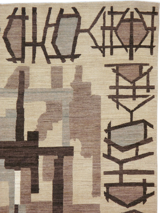 Modernist Persian Tabriz Carpet, No.17696 - Galerie Shabab