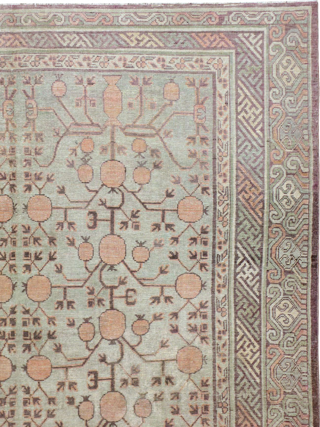 Vintage East Turkestan Khotan Carpet, No.17722 - Galerie Shabab