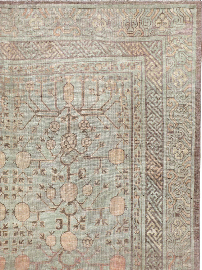 Vintage East Turkestan Khotan Carpet, No.17722 - Galerie Shabab