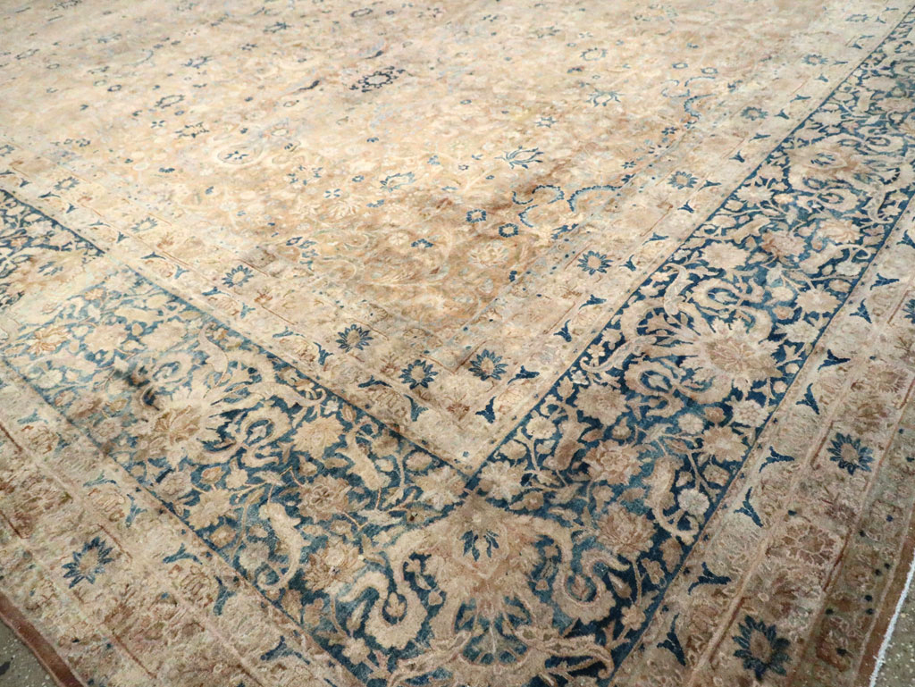 Antique Persian Lavar Kerman Large Oversize Carpet, No.17728 - Galerie Shabab