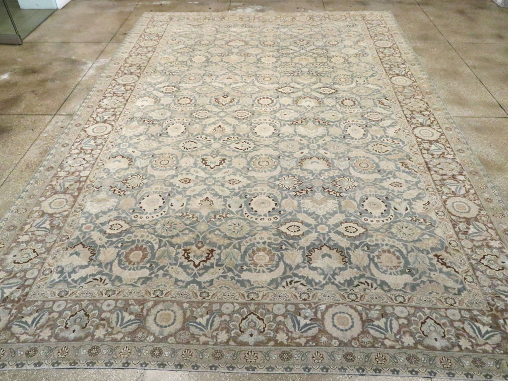 Antique Persian Tabriz Carpet, No.17733 - Galerie Shabab