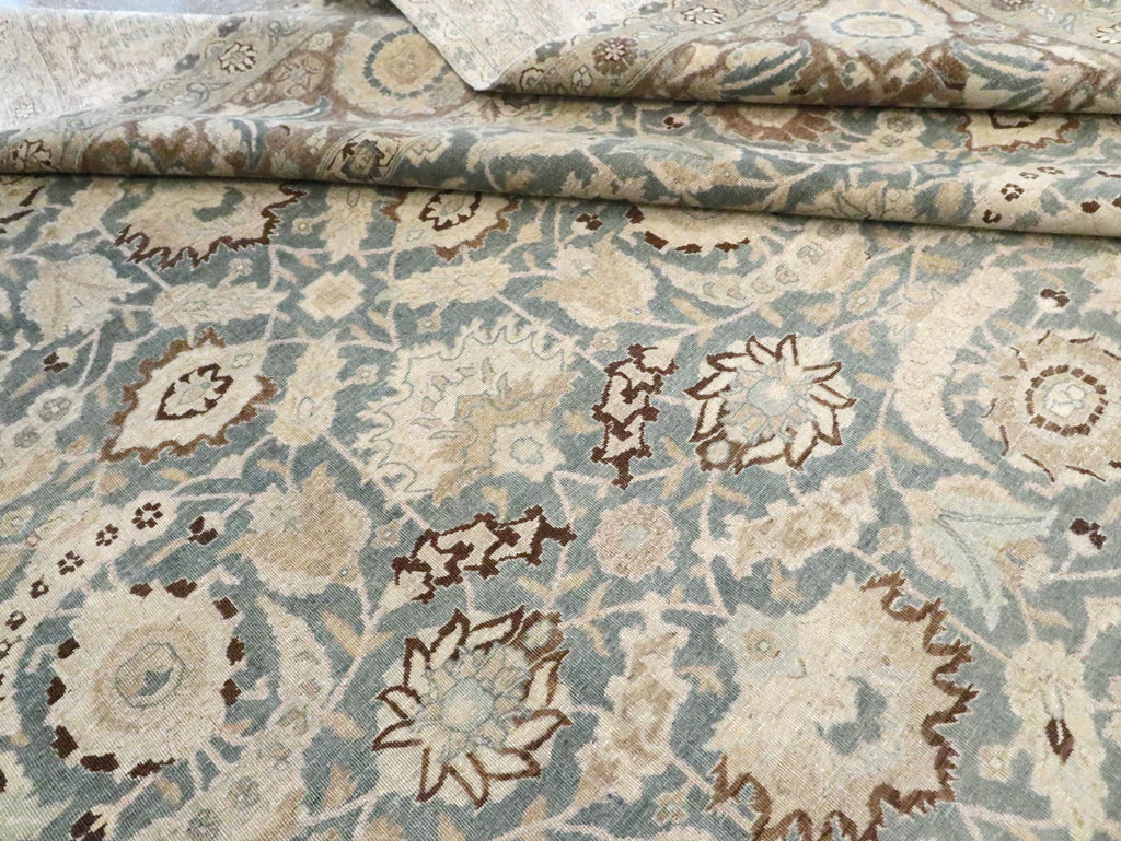 Antique Persian Tabriz Carpet, No.17733 - Galerie Shabab