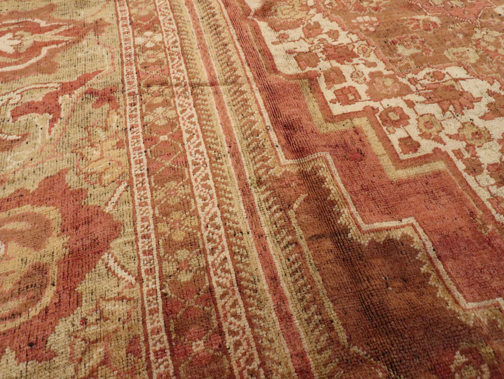 Antique Turkish Oushak Carpet, No.17739 - Galerie Shabab
