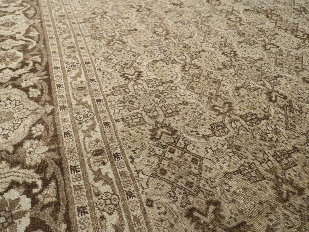 Antique Persian Tabriz Carpet, No.17745 - Galerie Shabab