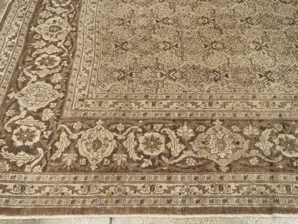 Antique Persian Tabriz Carpet, No.17745 - Galerie Shabab