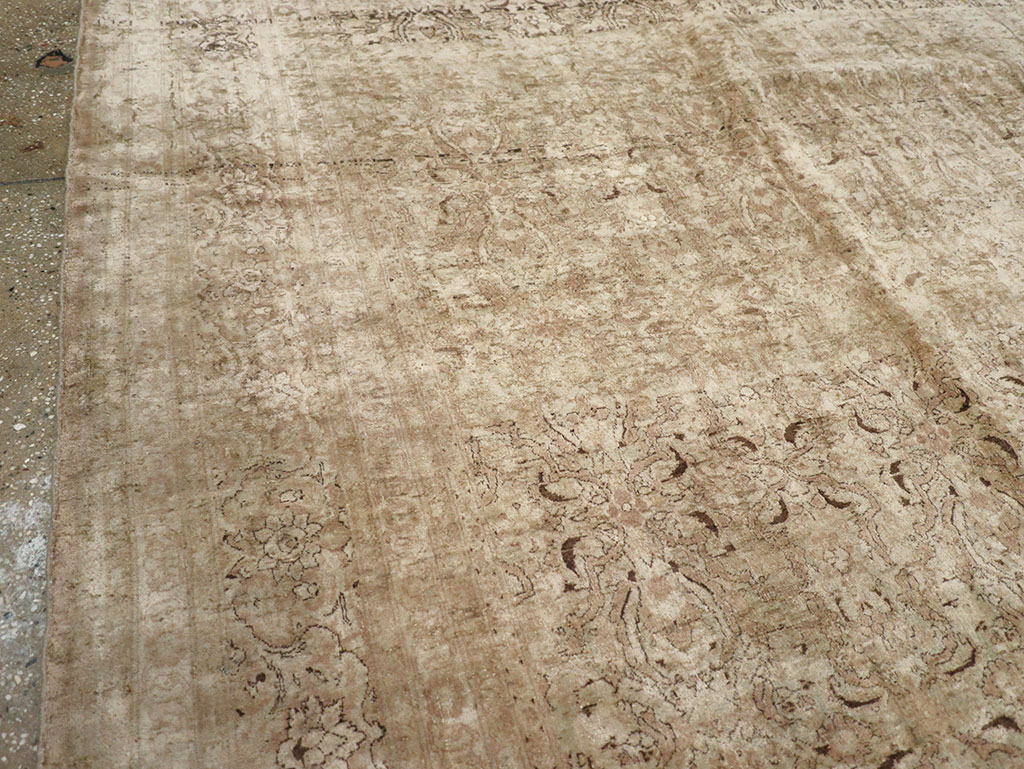 Antique Persian Mashad Carpet, No.17746 - Galerie Shabab