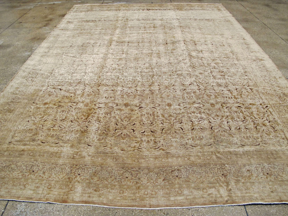 Antique Persian Mashad Carpet, No.17746 - Galerie Shabab