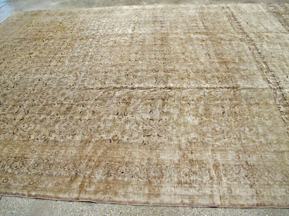 Antique Persian Mashad Carpet, No.17746 - Galerie Shabab