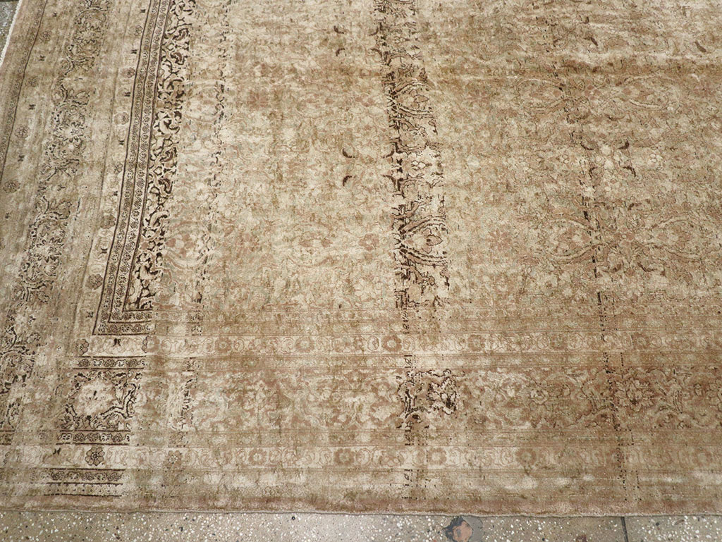 Antique Persian Mashad Carpet, No.17746 - Galerie Shabab