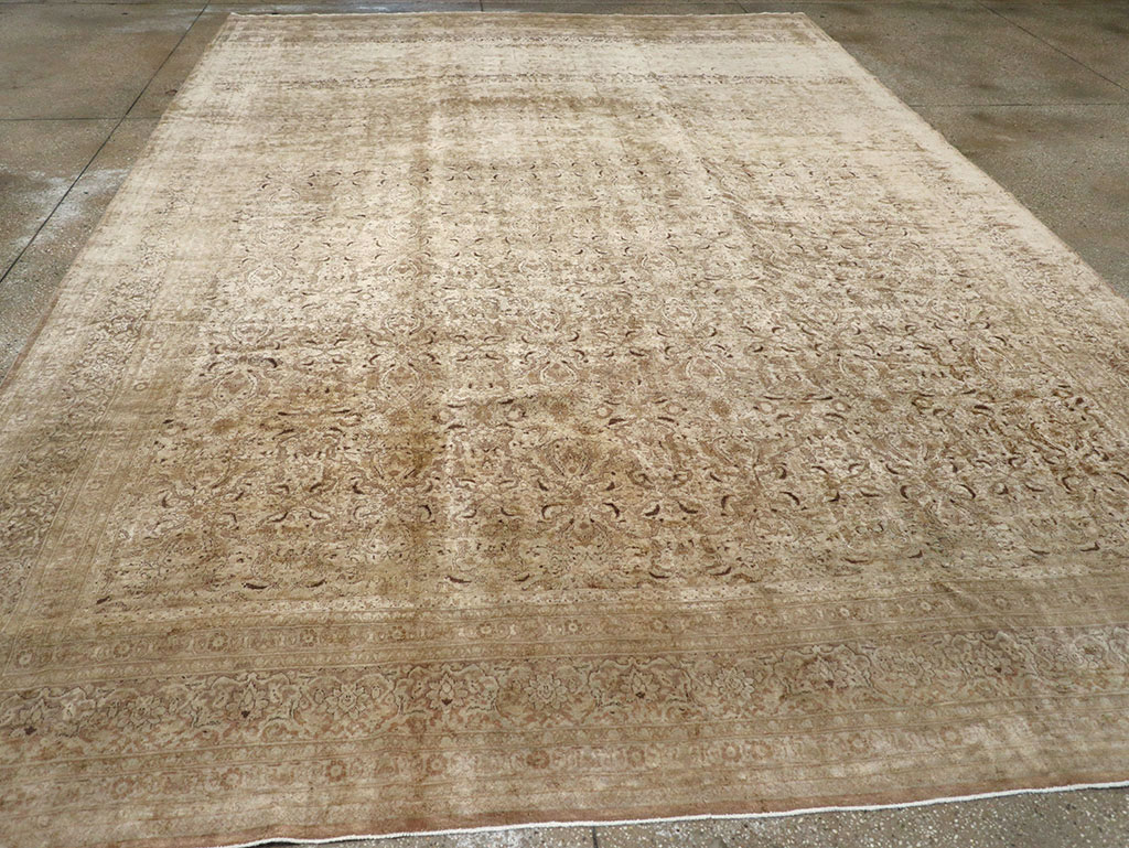 Antique Persian Mashad Carpet, No.17746 - Galerie Shabab